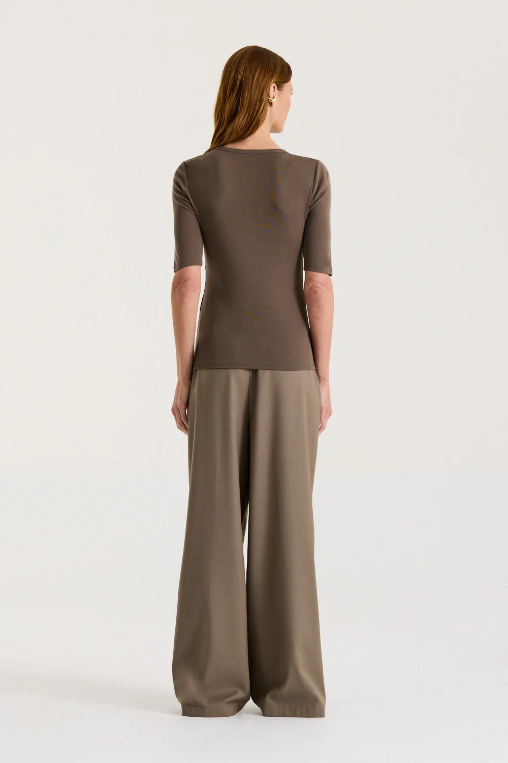 Aven V-Neck 1/4 Sleeve Top - Image 4