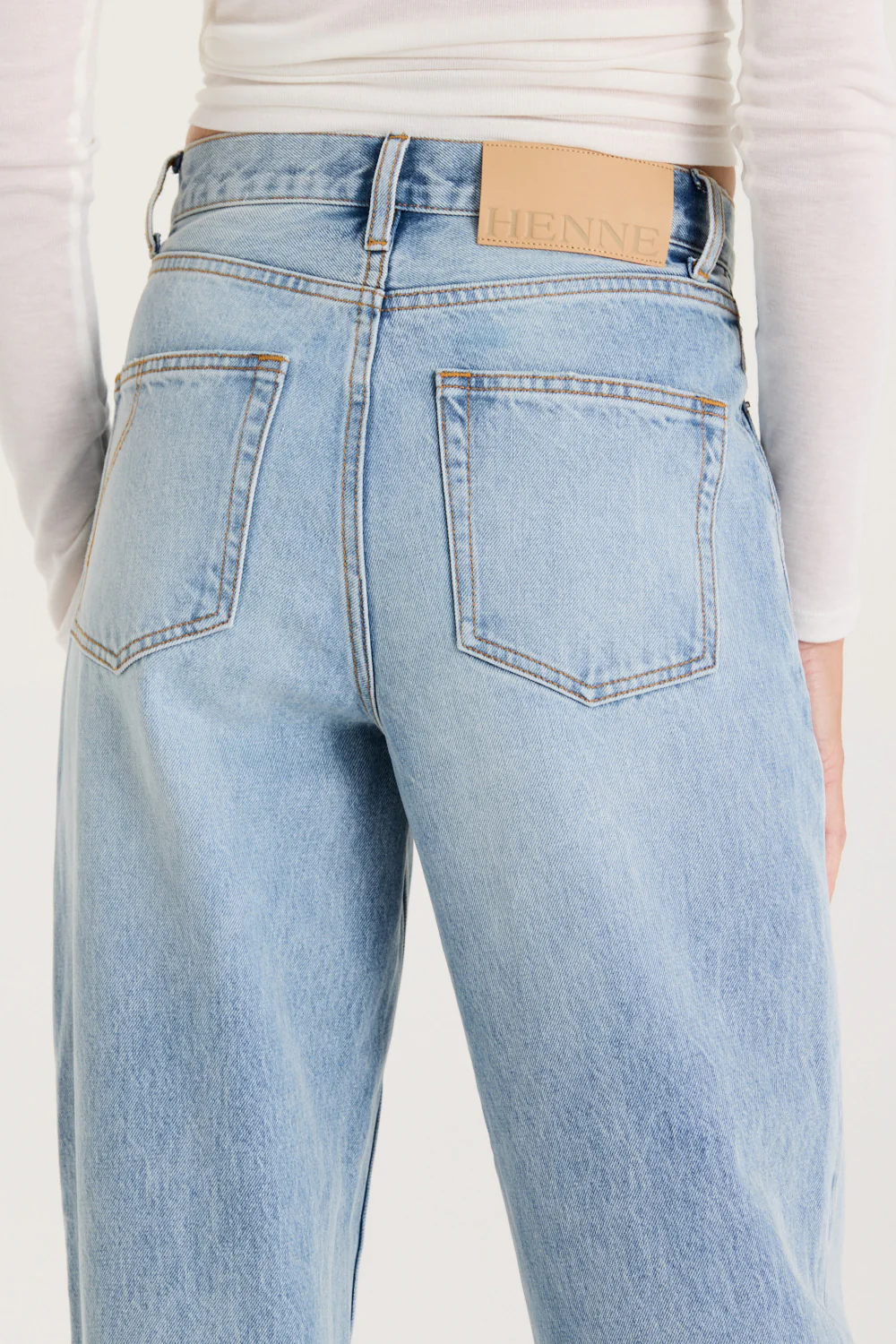 Ilaris V Waist Jean - Image 7