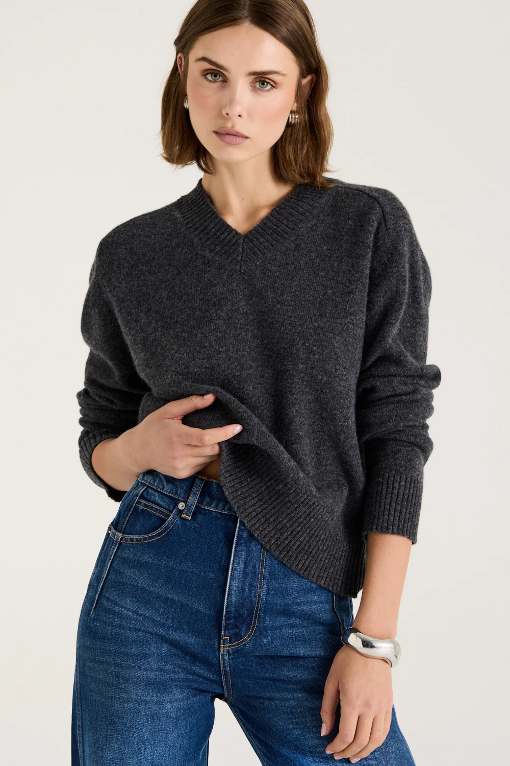 Ines V neck jumper - Image 2