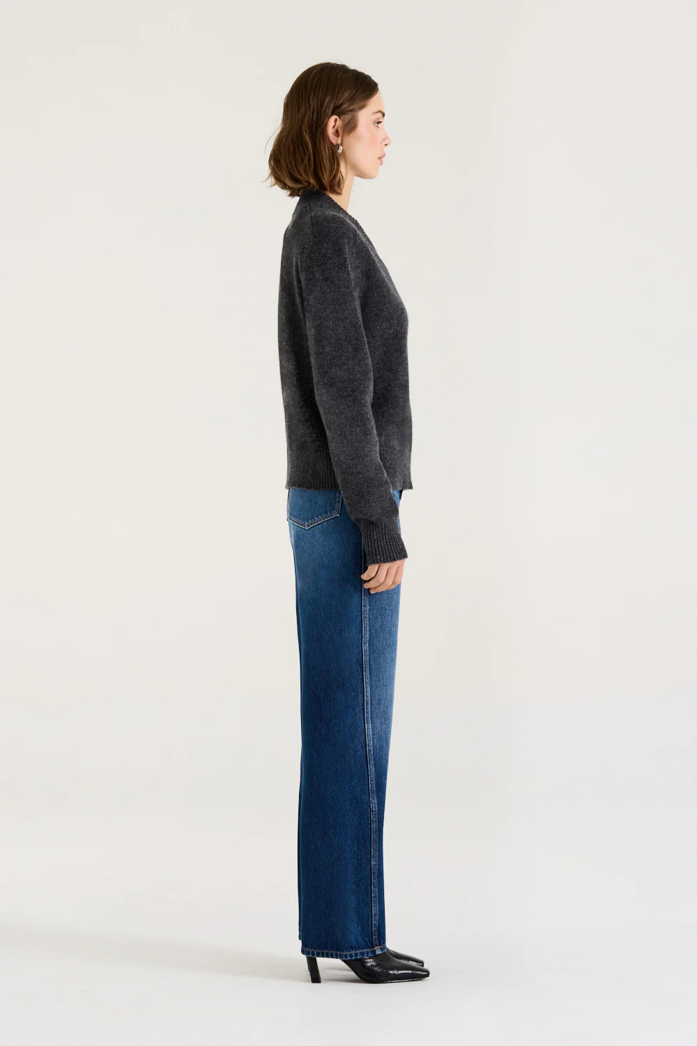 Ines V neck jumper - Image 3