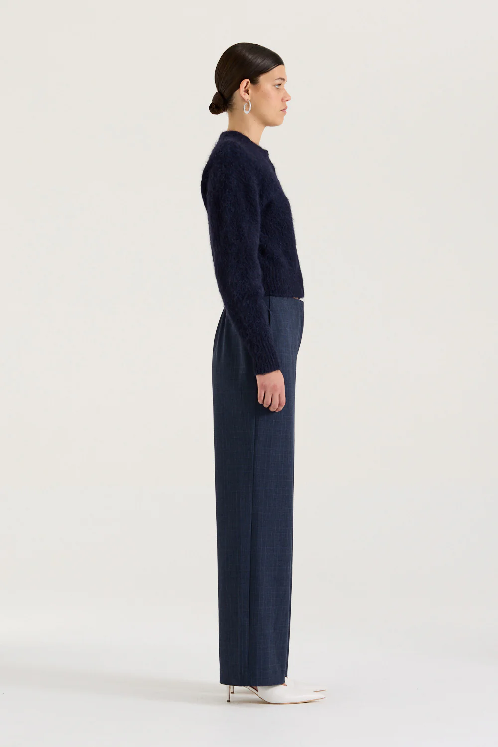 Sarah Pant - Image 3