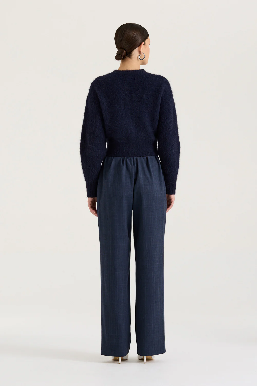 Sarah Pant - Image 4